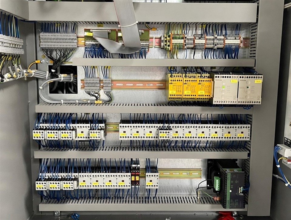 3+2 Axis VMC factory